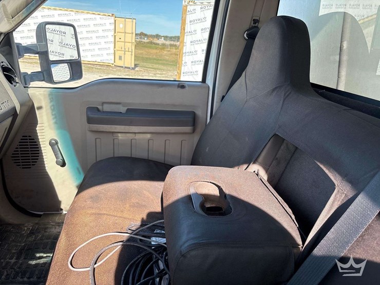 2010-ford-f-550-4x4-venturo-ht40kx-3-ton-crane-mechanics-truck-image-49