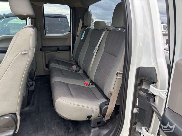 2019-ford-f-150-4x4-ext.-cab-pickup-truck-image-35