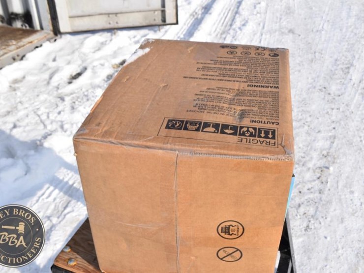 future-inflatable-bounce-house-image-3