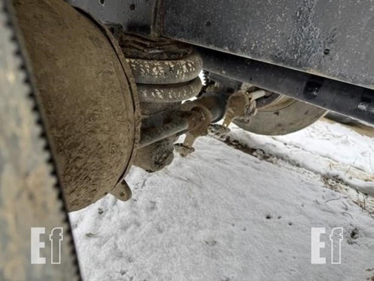 1985-freightliner-fld120-image-10