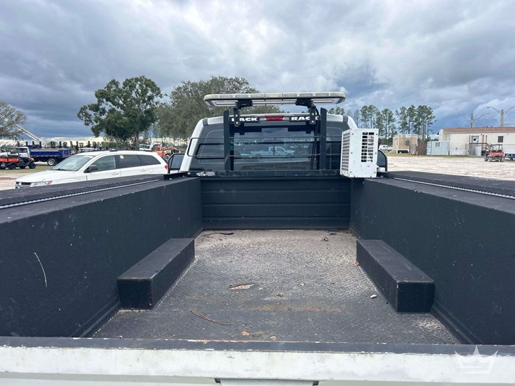 2017-ford-f-550-service-truck-image-20