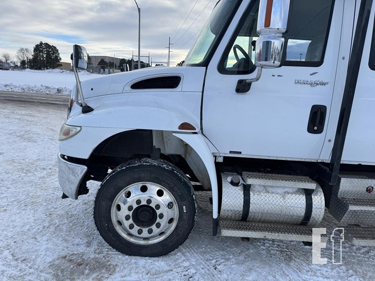 international-durastar-4400-image-19