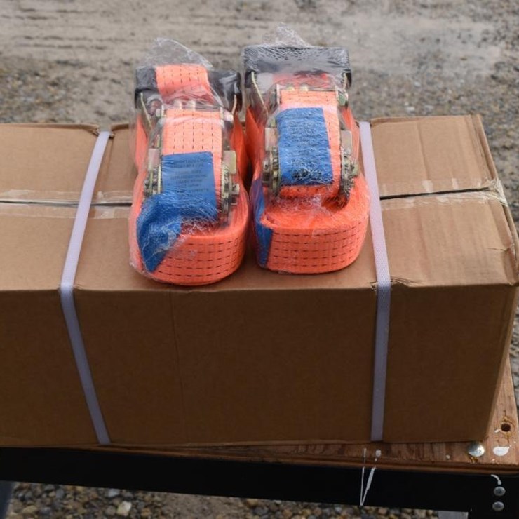 LANDHONOR STAND ON SKID STEER 40796