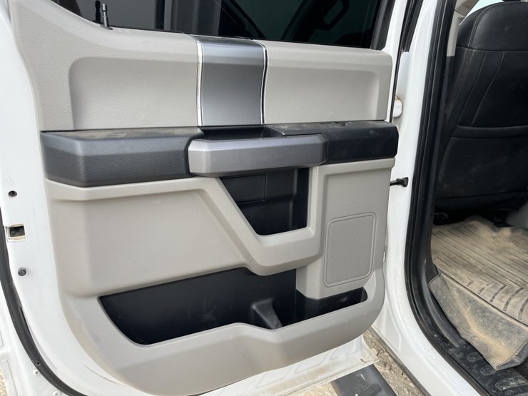 2019-ford-f250-image-18