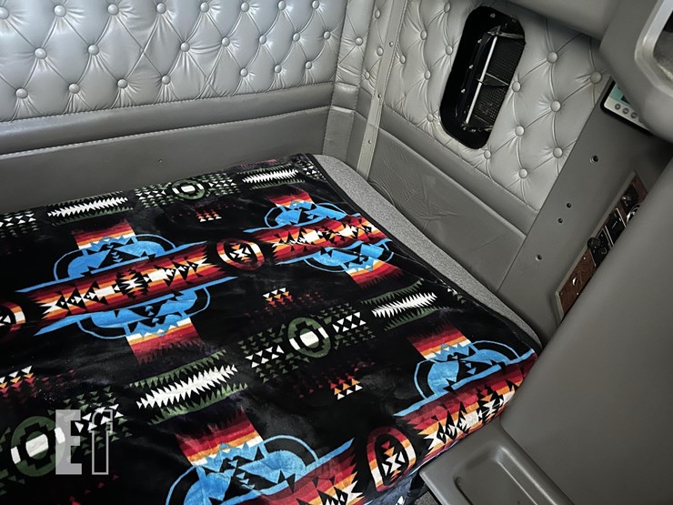 kenworth-w900-image-47