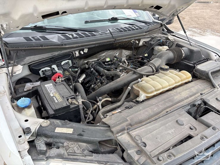 2019-ford-f-150-4x4-ext.-cab-pickup-truck-image-11