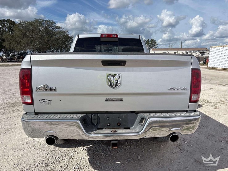 2010-dodge-ram-4x4-crew-cab-pickup-truck-image-26