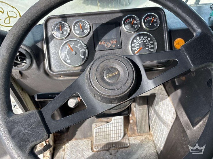 2017-autocar-xpeditor-t/a-heil-v-161-front-loader-garbage-truck-image-12