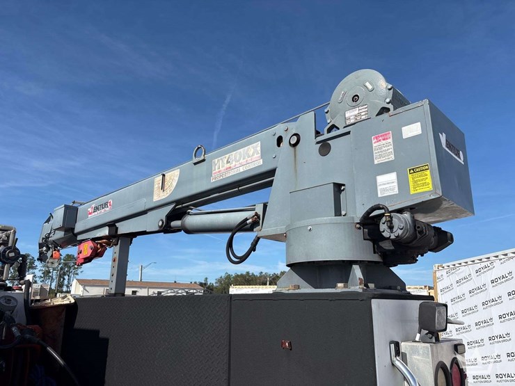 2010-ford-f-550-4x4-venturo-ht40kx-3-ton-crane-mechanics-truck-image-10