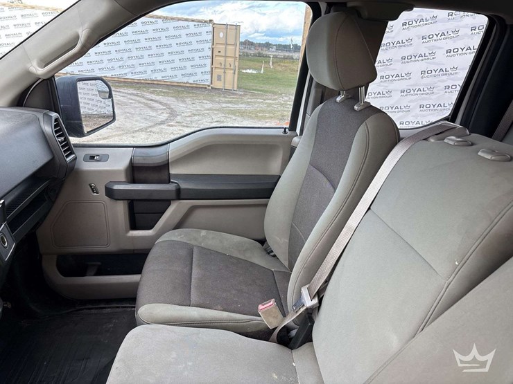 2019-ford-f-150-4x4-ext.-cab-pickup-truck-image-24