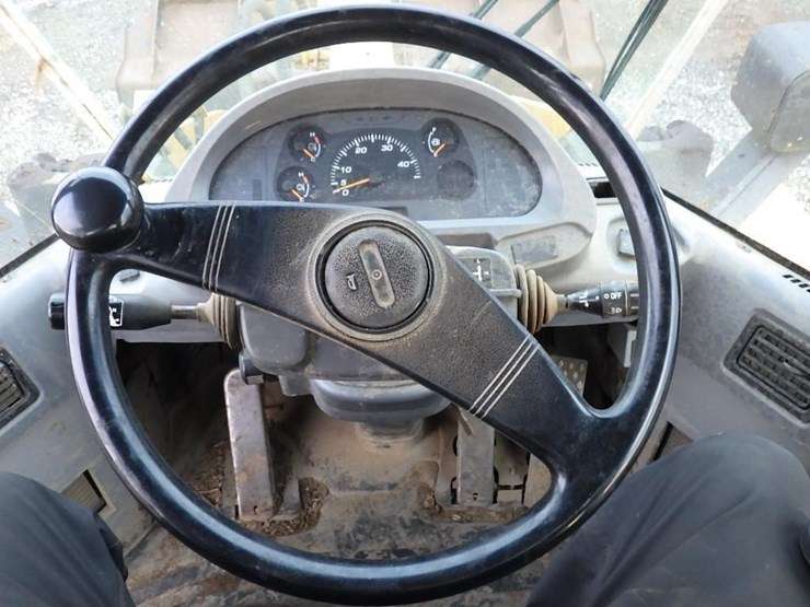 komatsu-wa250-5-image-24