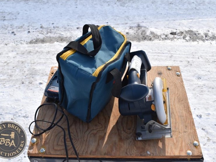 ryobi-battery-circular-saw-image-3