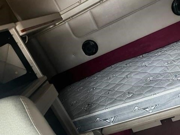 2006-international-9400-image-10