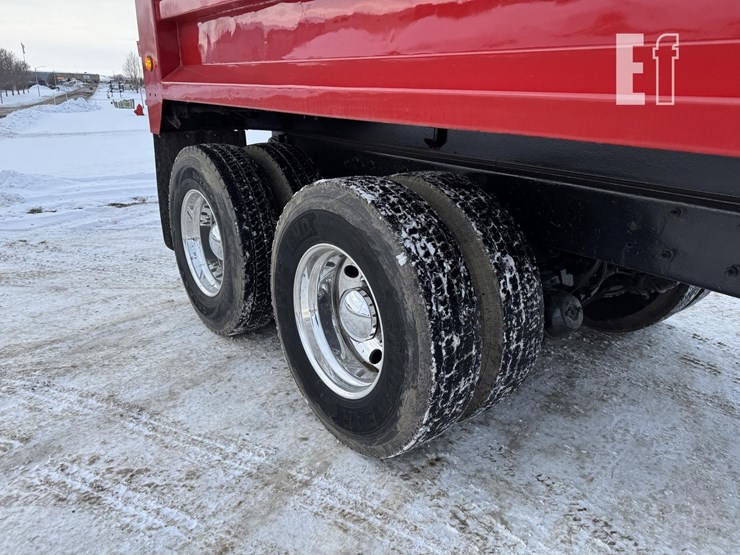 2004-mack-granite-cv713-image-9