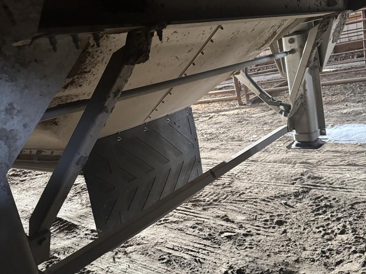 2024-timpte-grain-trailer-image-18