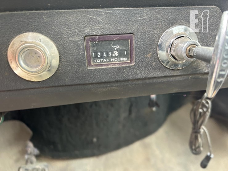 1997-ford-lt8000-image-74