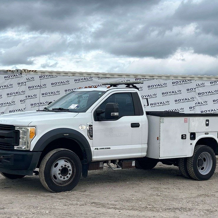 2017 Ford F-550 Service Truck