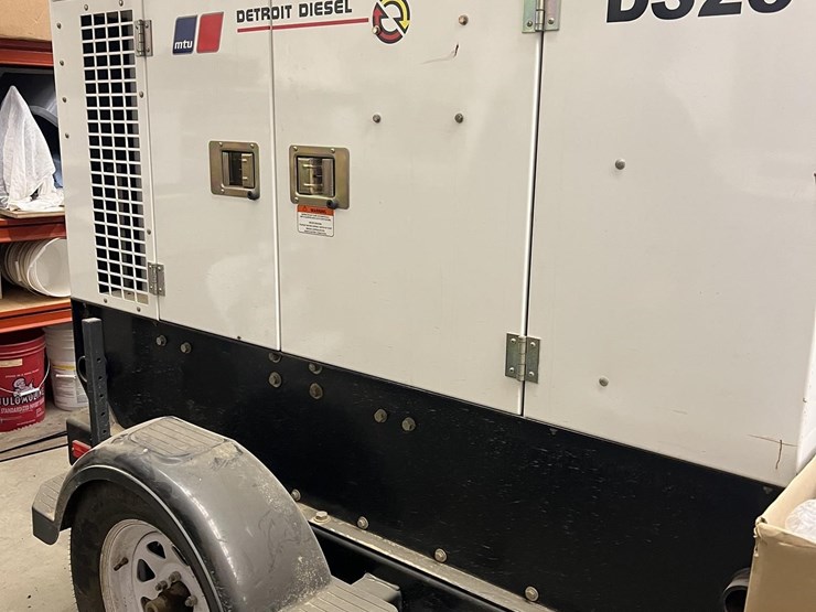 2006-john-deere-2-image-1