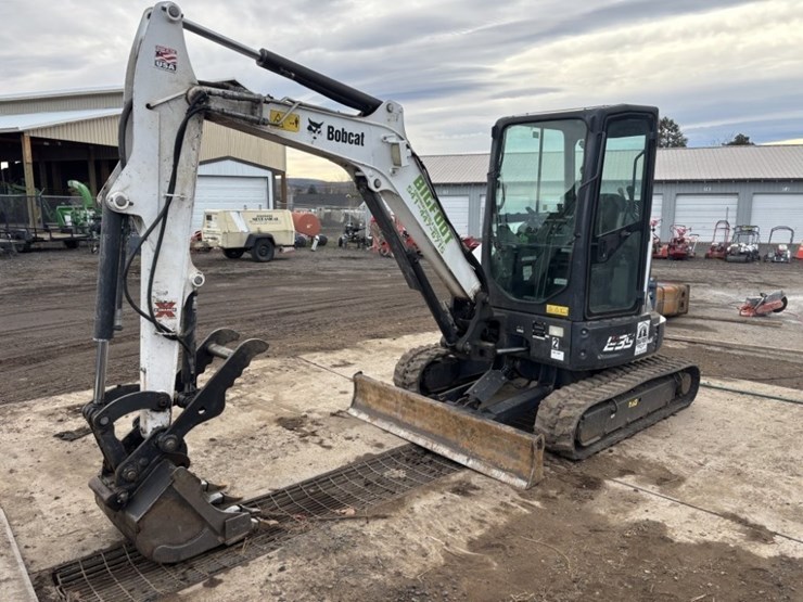 2019-bobcat-e35-image-1