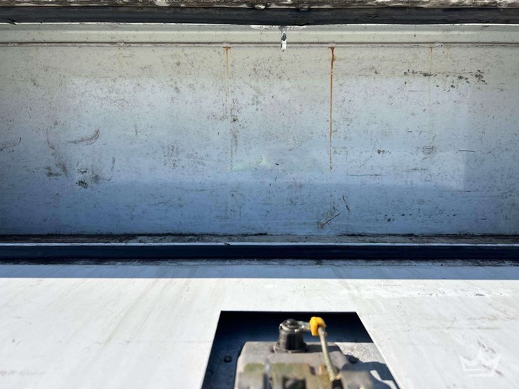 2014-ford-f-250-ext.-cab-service-truck-image-24