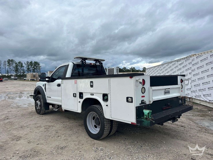 2017-ford-f-550-service-truck-image-4