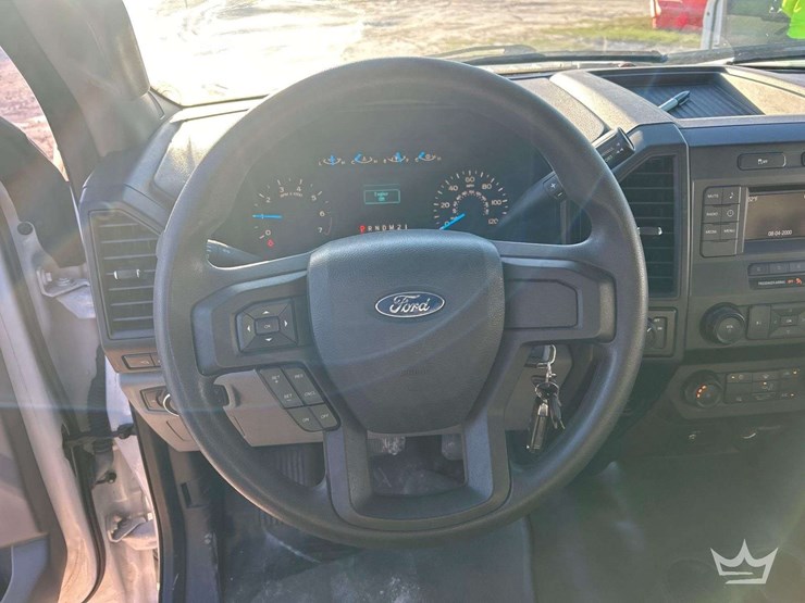 2016-ford-f-150-ext.-cab-pickup-truck-image-11