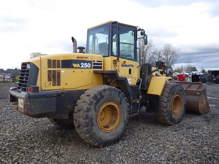 komatsu-wa250-5-image-5