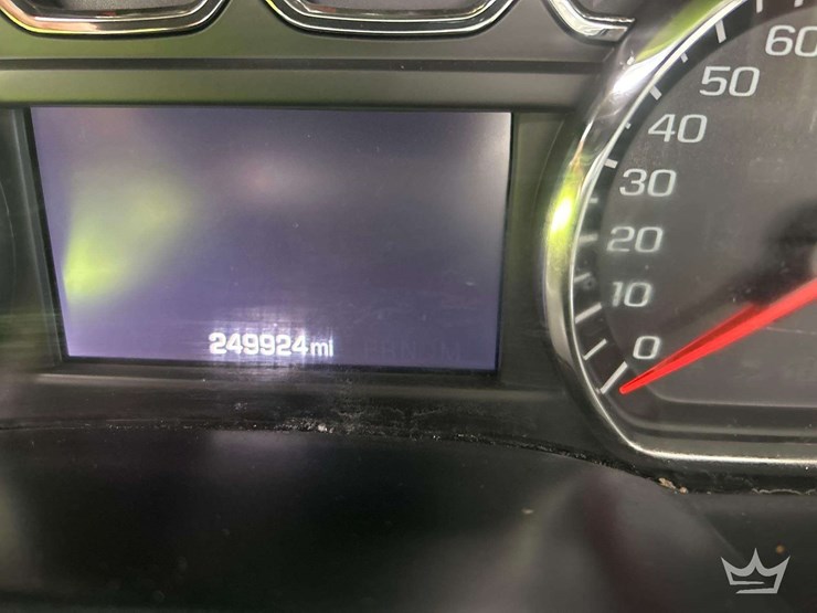 2014-gmc-sierra-slt-crew-cab-pickup-truck-image-6