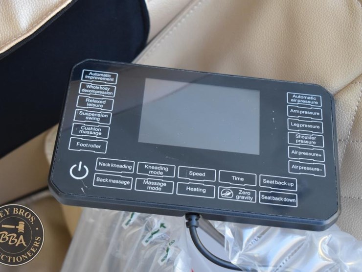 future-massage-chair-image-5