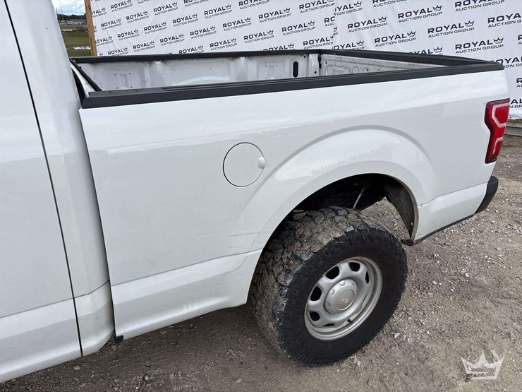 2019-ford-f-150-4x4-ext.-cab-pickup-truck-image-7