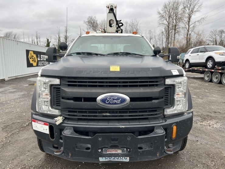 2017-ford-f550-image-8