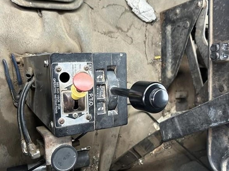 1997-ford-lt8000-image-50