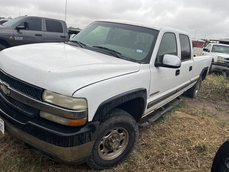 2002-chevrolet-2500-image-1