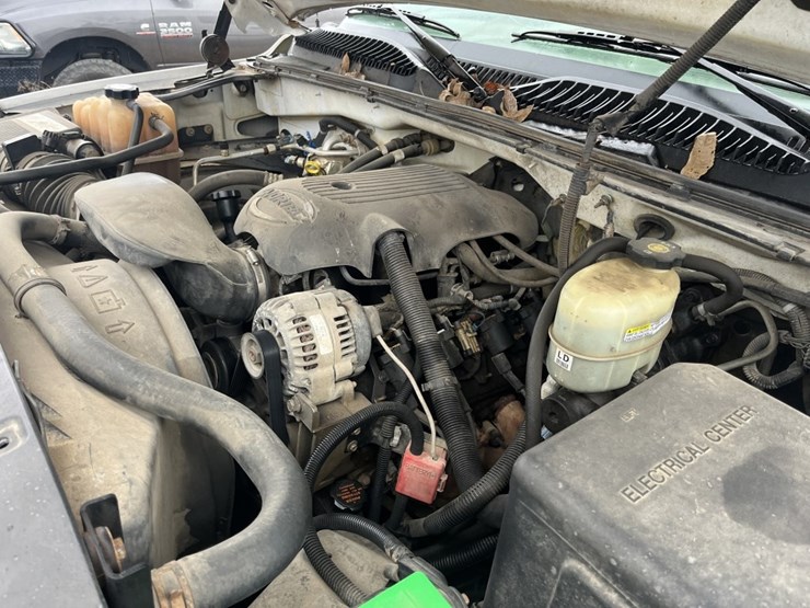 2002-chevrolet-2500-image-17