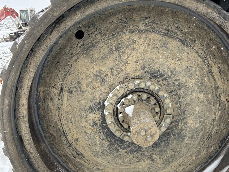 2004-challenger-mt855-image-12