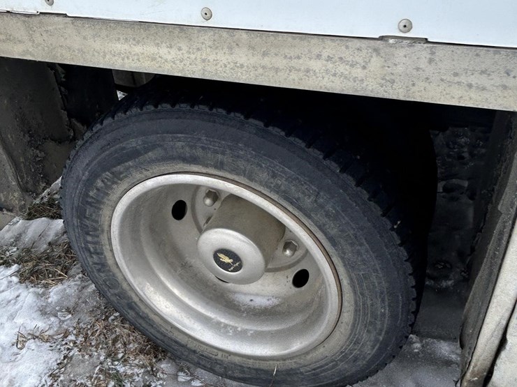 2002-ford-f450-image-27