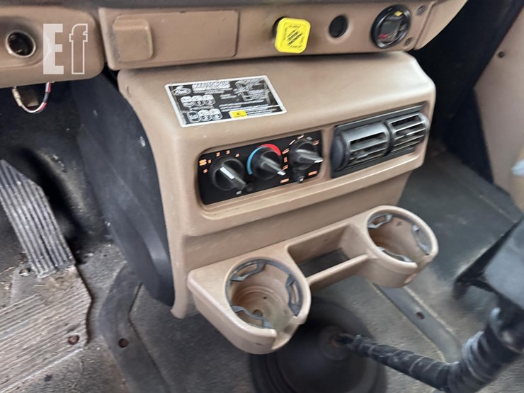 2004-mack-granite-cv713-image-42