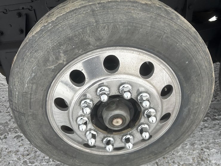 1997-peterbilt-357-image-14