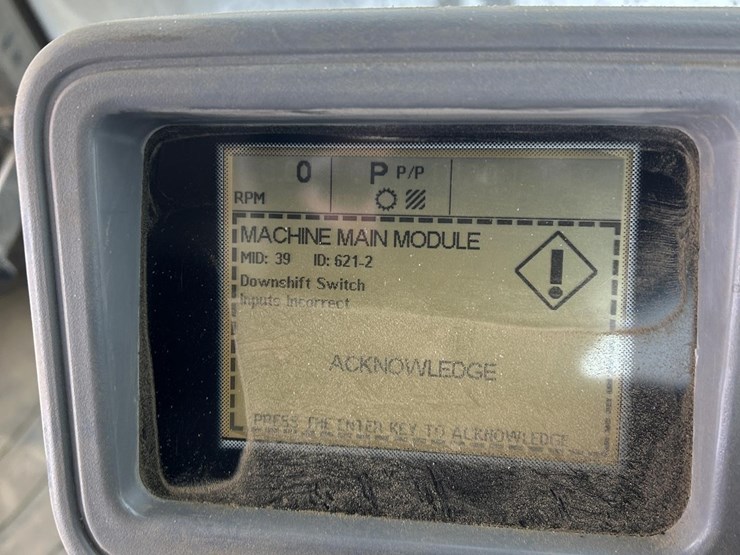 2004-challenger-mt855-image-59