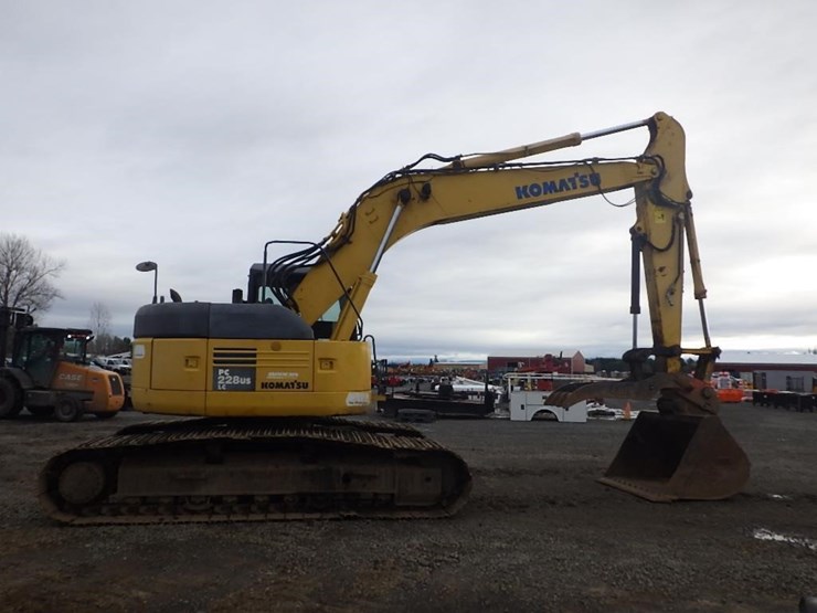 komatsu-pc228us-lc-3-image-3