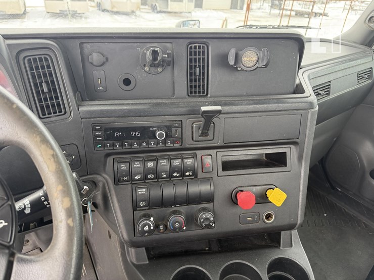 2019-international-lt-image-65