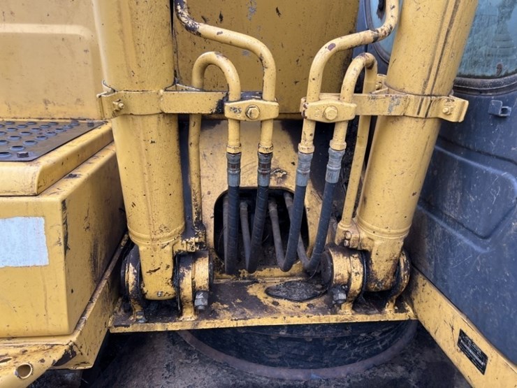 2007-deere-120c-image-18