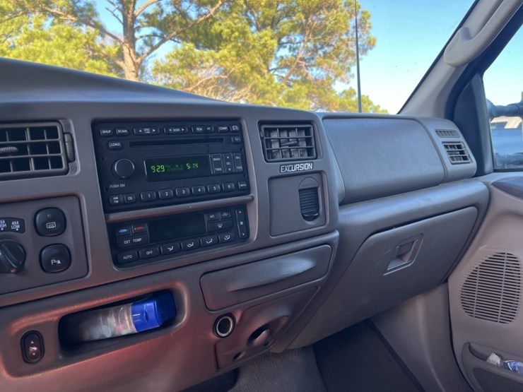 ford-excursion-image-12