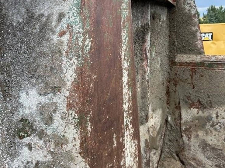 1997-ford-lt8000-image-43