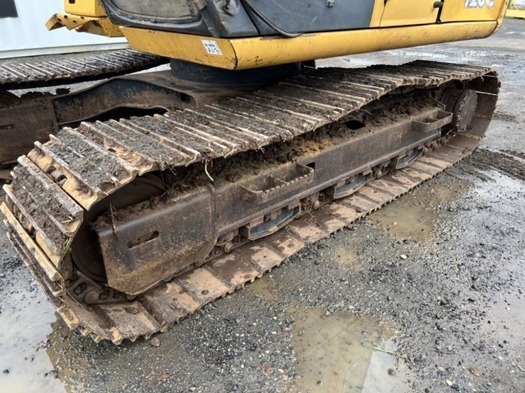 2007-deere-120c-image-20