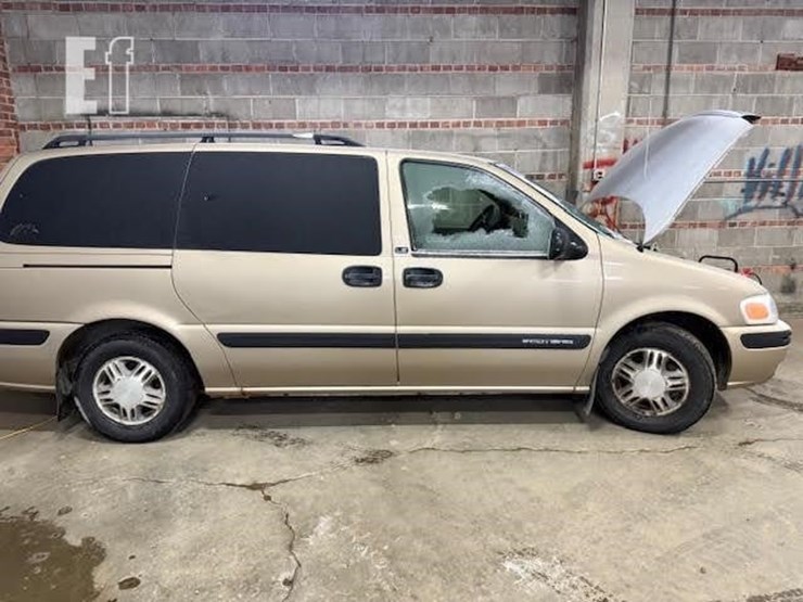 2005-chevrolet-venture-ls-image-1