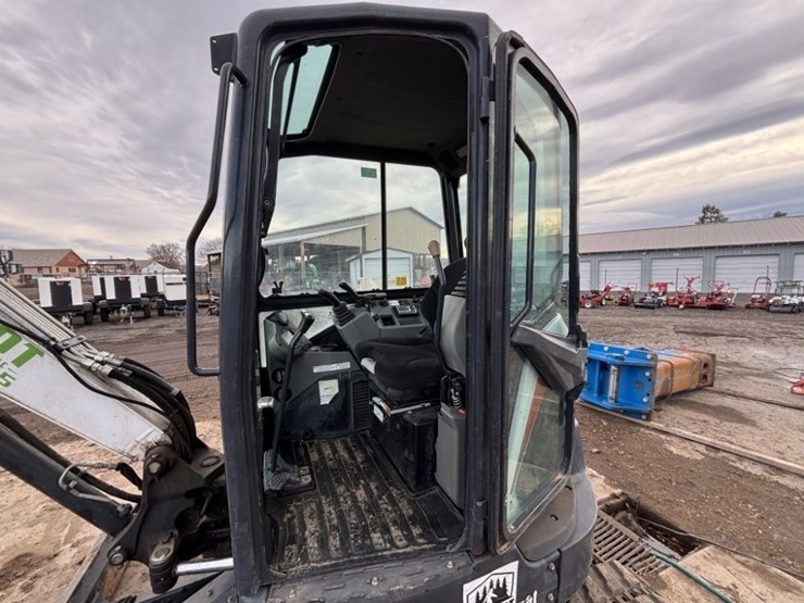 2019-bobcat-e35-image-20