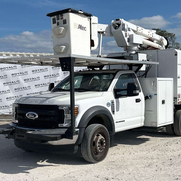 2018 Ford F-550 4x4 Altec AT37G Forestry Chipper Bucket Truck