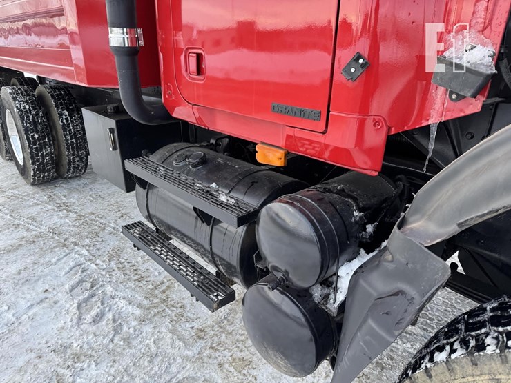 2004-mack-granite-cv713-image-74