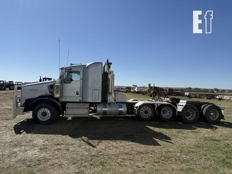 2008-kenworth-t800-image-13